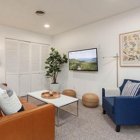 Hendo Hideaway A 2Bed/1Bath Leilighet Hendersonville Eksteriør bilde